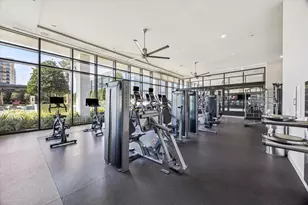 9757 Katy Freeway, Houston, TX 77024 - Photo 19