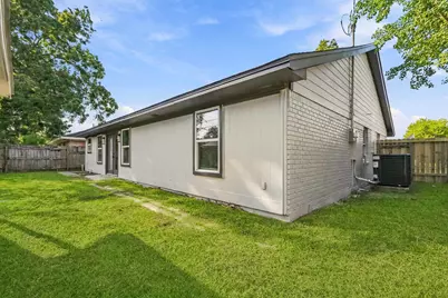 3021 8th Avenue N, Texas City, TX 77590 - Photo 17
