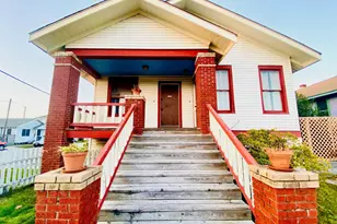 2528 Ave Q 1/2, Galveston, TX 77550 - Photo 1