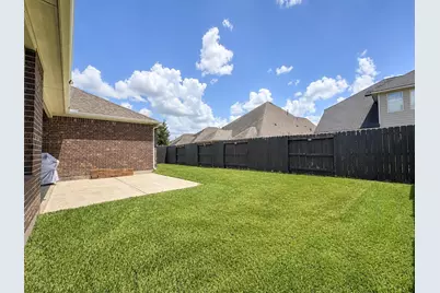 6210 Crested Wood Court, Richmond, TX 77407 - Photo 5