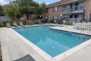 2250 Bering Dr, Houston, TX 77057 - Photo 9