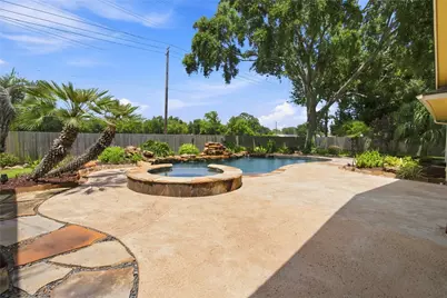 2118 Canterbury Court, Deer Park, TX 77536 - Photo 21