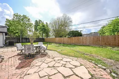 9535 Meadowbriar Lane, Houston, TX 77063 - Photo 19