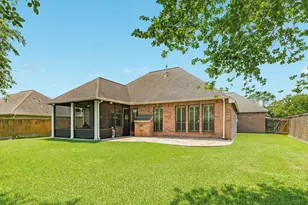 4913 Hickory Ln, Bay City, TX 77414 - Photo 3