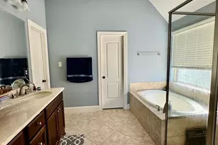 18614 Town Bluff Dr, Cypress, TX 77433 - Photo 13