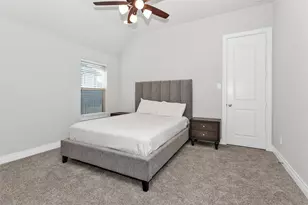 15812 Marigold Morning St, Conroe, TX 77302 - Photo 17