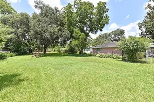 12622 Arp St, Houston, TX 77085 - Photo 35