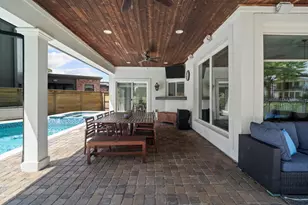 9 Charleston Street S, Sugar Land, TX 77478 - Photo 41