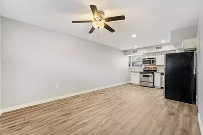 2807 Beauchamp Street #8, Houston, TX 77009 - Photo 3