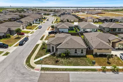 3138 Seawolf Drive, Corpus Christi, TX 78414 - Photo 39