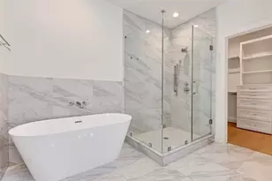 1740 Ojeman Point Ln, Houston, TX 77055 - Photo 15