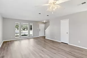 2098 Clemson Dr, Katy, TX 77493 - Photo 7