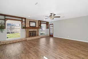 523 White Wing Ct, Dickinson, TX 77539 - Photo 3