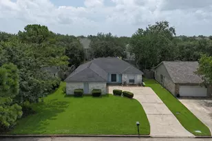 523 White Wing Ct, Dickinson, TX 77539 - Photo 1