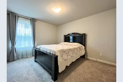 18318 Grayson Bluff Way, Richmond, TX 77407 - Photo 11