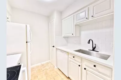 2507 Montrose Boulevard #49, Houston, TX 77006 - Photo 11