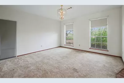 715 West League City Parkway, League City, TX 77573 - Photo 5