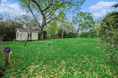 715 West League City Parkway, League City, TX 77573 - Photo 25