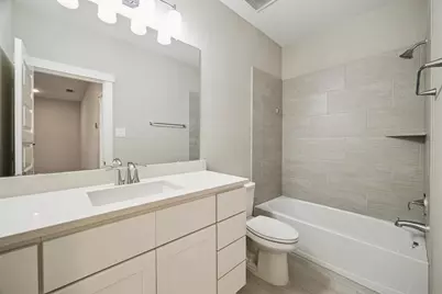 1705 Lindsey Ridge Drive, Houston, TX 77055 - Photo 29