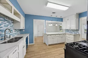 5119 Patrick Henry, Bellaire, TX 77401 - Photo 13
