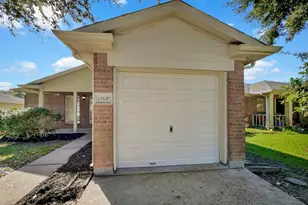 12830 E Greenwick Loop, Houston, TX 77085 - Photo 9