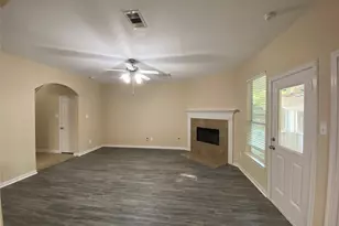4903 Summer Ridge Dr, Conroe, TX 77303 - Photo 5