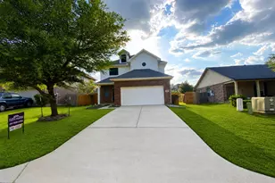 4903 Summer Ridge Dr, Conroe, TX 77303 - Photo 1