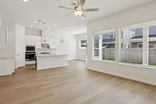 2302 King Mackerel Dr, Kemah, TX 77565 - Photo 5