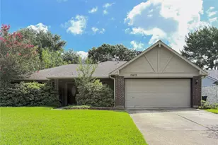 15815 Pilgrim Hall Dr, Friendswood, TX 77546 - Photo 1