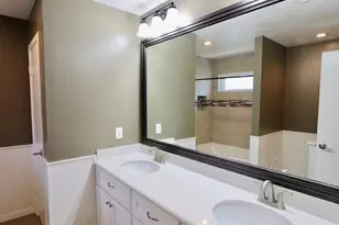 15815 Pilgrim Hall Dr, Friendswood, TX 77546 - Photo 13