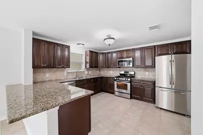 6611 Green Pear Lane, Houston, TX 77049 - Photo 5