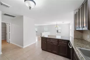 6611 Green Pear Ln, Houston, TX 77049 - Photo 7