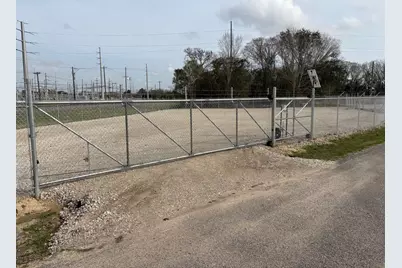 422 Washington, League City, TX 77573 - Photo 1