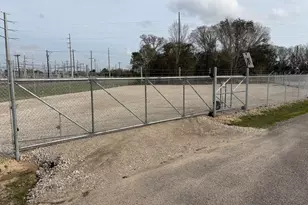 414 Washington, League City, TX 77573 - Photo 1