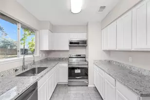 21030 Rivershadows Ln, Spring, TX 77388 - Photo 9