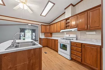 421 Dove Creek Drive, Coldspring, TX 77331 - Photo 19