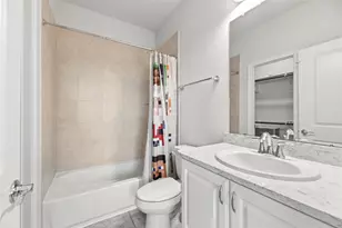19502 Riverhill Row Ct, Cypress, TX 77433 - Photo 33