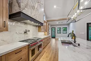 1522 Thornton Rd, Houston, TX 77018 - Photo 9