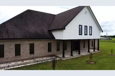 13979 Shellhammer Road, Winnie, TX 77665 - Photo 5