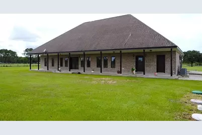 13979 Shellhammer Road, Winnie, TX 77665 - Photo 11