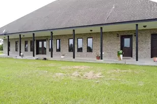 13979 Shellhammer Rd, Winnie, TX 77665 - Photo 45