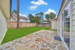 10042 Briar Forest Dr, Houston, TX 77042 - Photo 45