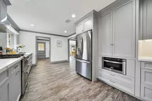 10042 Briar Forest Dr, Houston, TX 77042 - Photo 21
