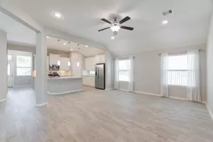 87 Bloomhill Pl, The Woodlands, TX 77354 - Photo 11