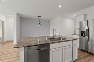 9907 Palm Royal Dr, Baytown, TX 77521 - Photo 11