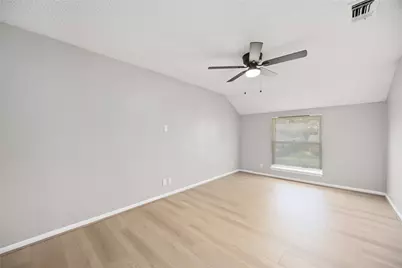 9728 Debbie Lane, Houston, TX 77038 - Photo 15