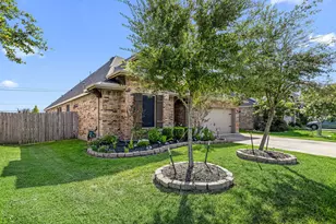 7510 Heather Arbor Trail, Pasadena, TX 77505 - Photo 3