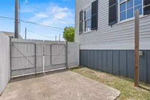 614 16th St, Galveston, TX 77550 - Photo 33
