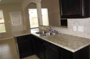 1810 Dover Heights Ln, Fresno, TX 77545 - Photo 7