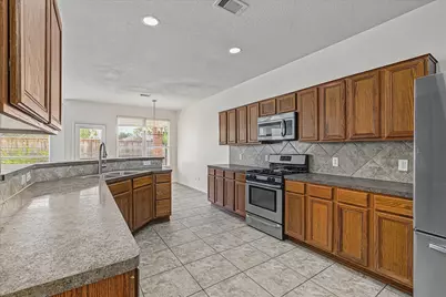 4922 Kale Garden Court, Katy, TX 77449 - Photo 9